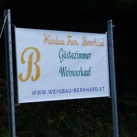 Urlaub Am Obst Und Weinbauernhof Bernhard 홈스테이 Possnitz
